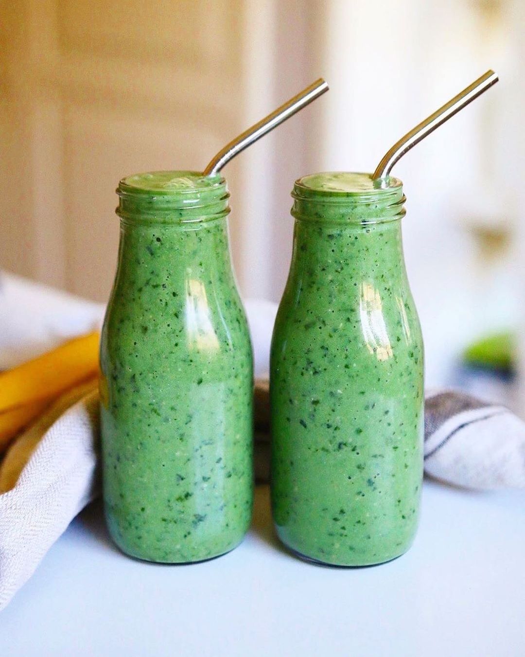 Green Smoothie with Banana and Kale