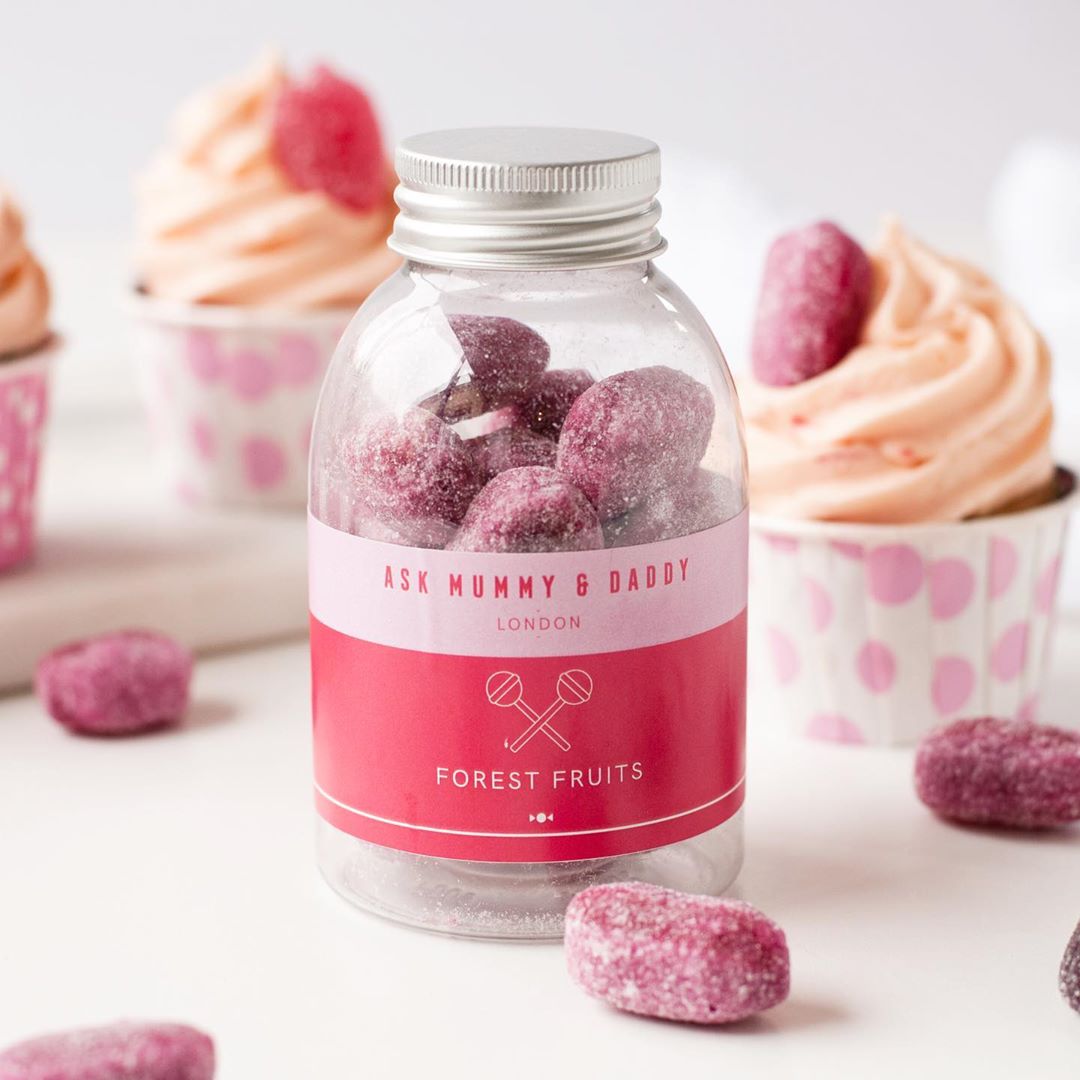 Vegan Berry Cupcakes with Strawberry Frosting