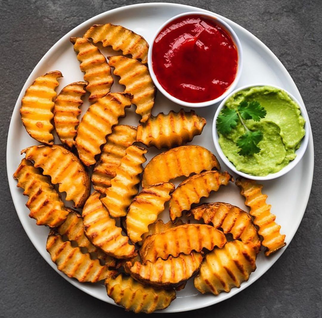 Crispy Crinkle Fries with Sriracha Ketchup and Easy Guacamole