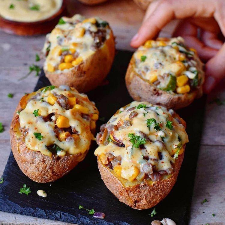Healthy Stuffed Potato Skins
