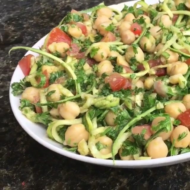 Creamy Avocado Chickpea Zoodles