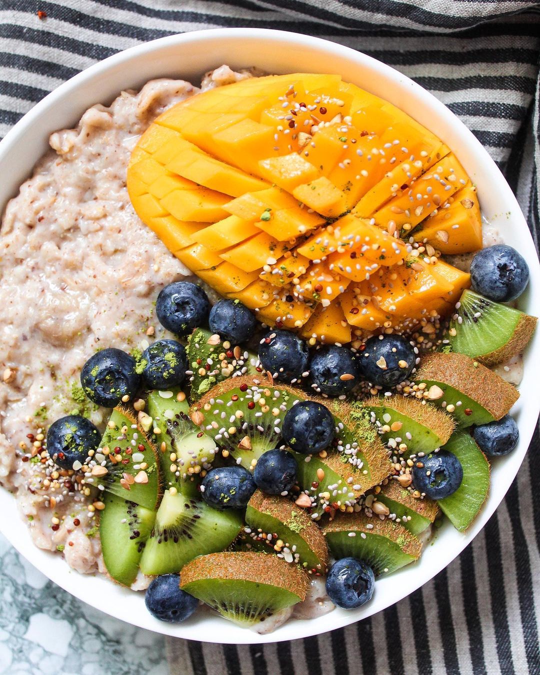 Date Sweetened Oatmeal
