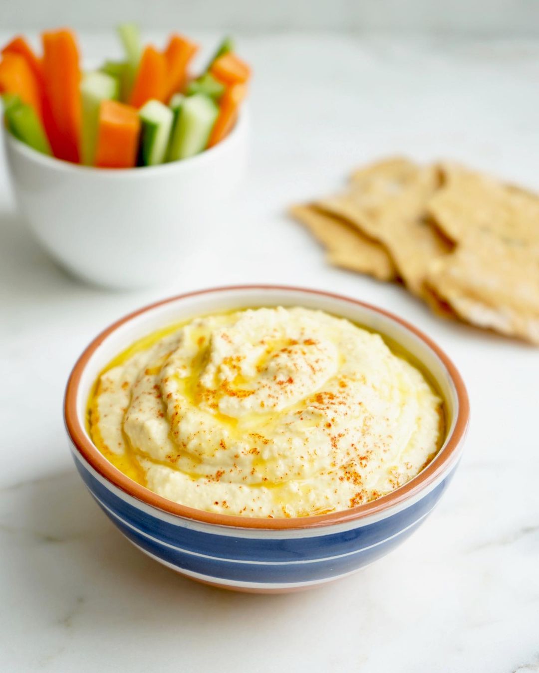 Simple Classic Hummus Dip for Weekends