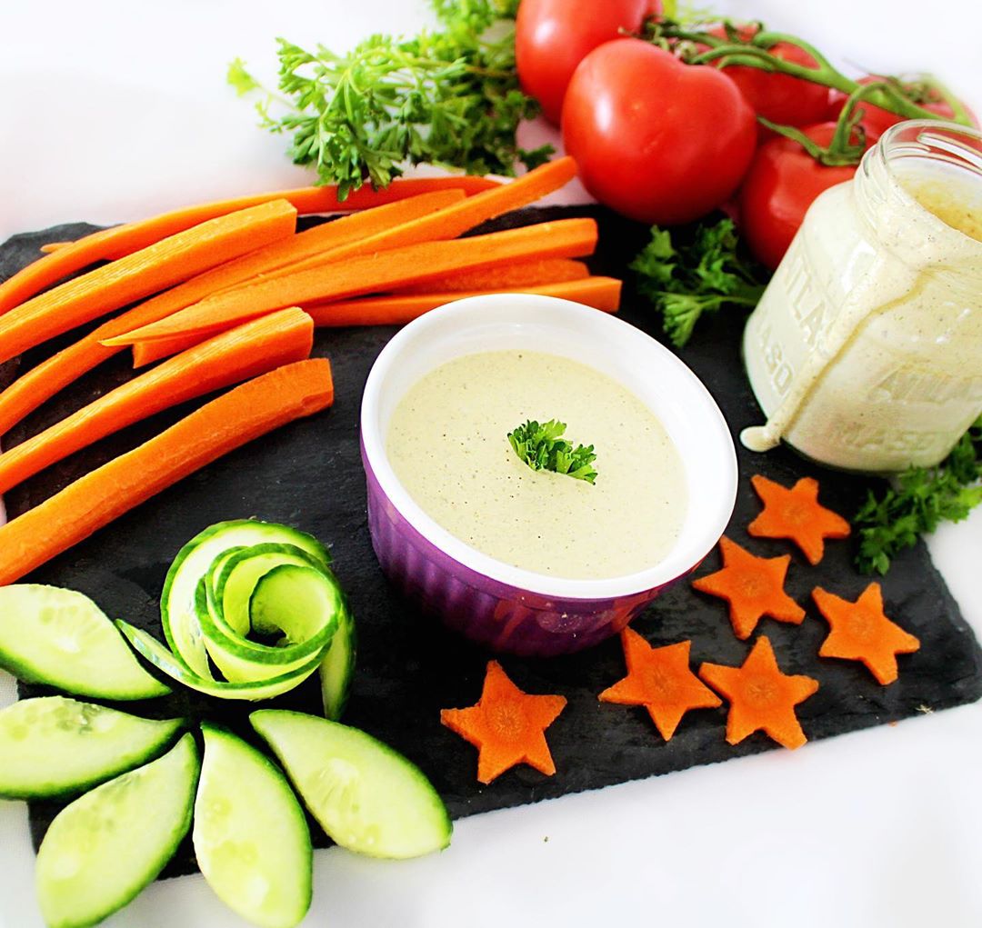 Homemade Vegan Ranch Dip