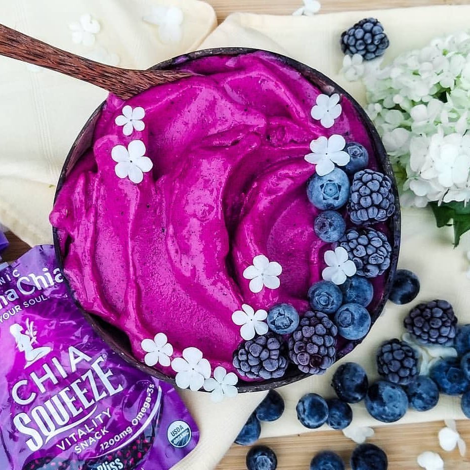 Berry and Banana Spirulina Smoothie