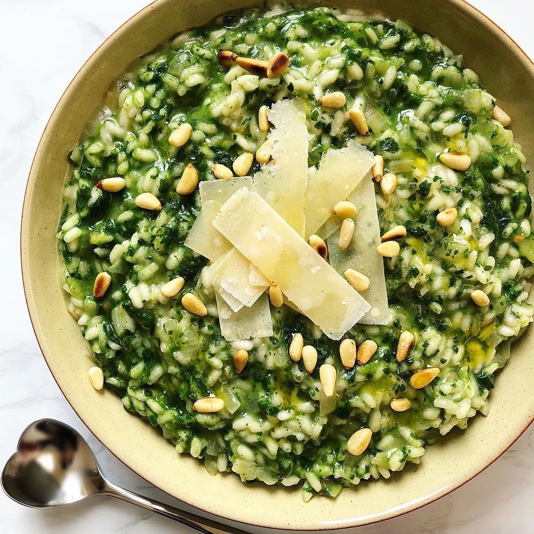 Spinach Risotto with Garlic and Parmesan