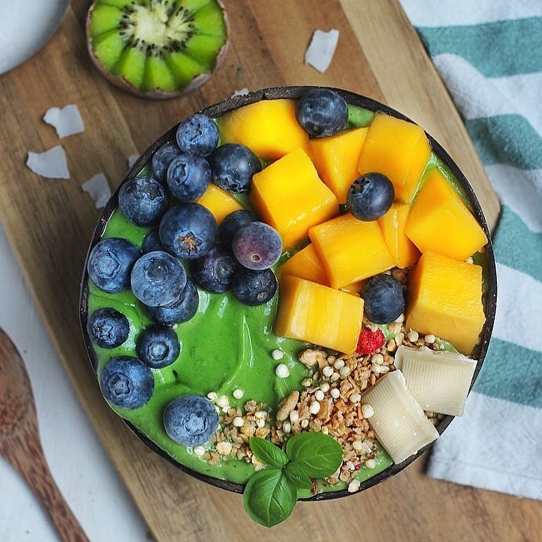 Refreshing Tropical Fruit Smoothie with Matcha
