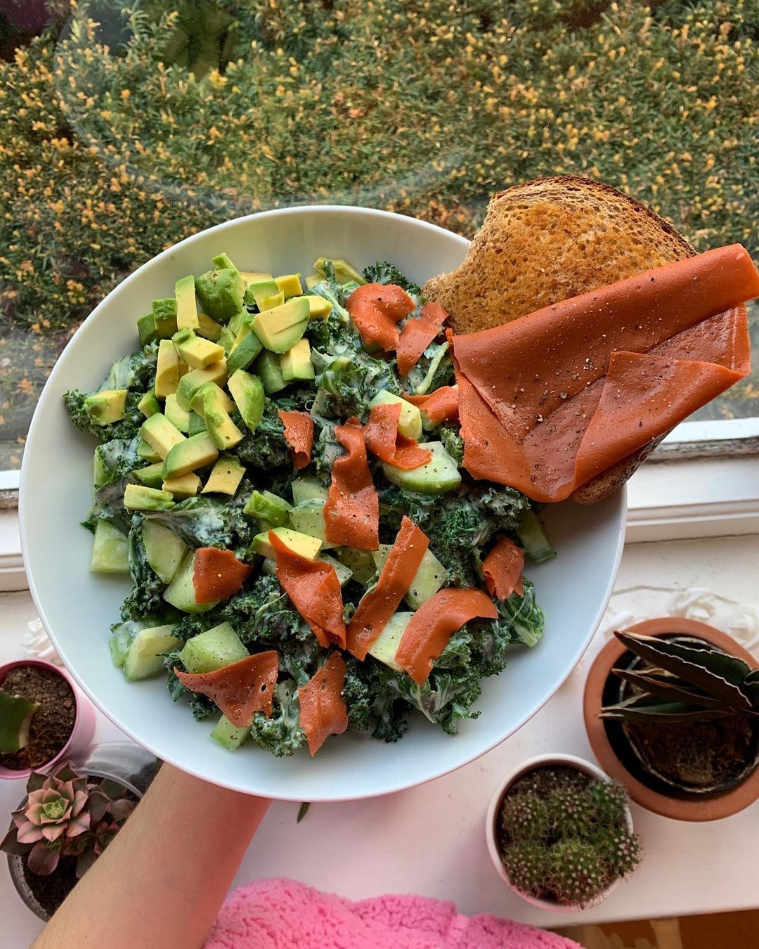 Easy Vegan Salad with Caesar Dressing