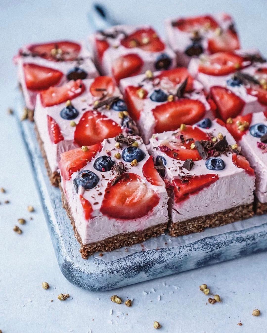 Vegan Strawberry Cheesecake Squares