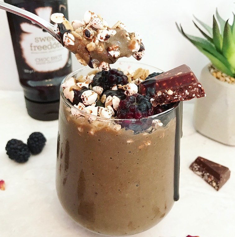 Chocolate Breakfast Smoothie with Fruits and Protein