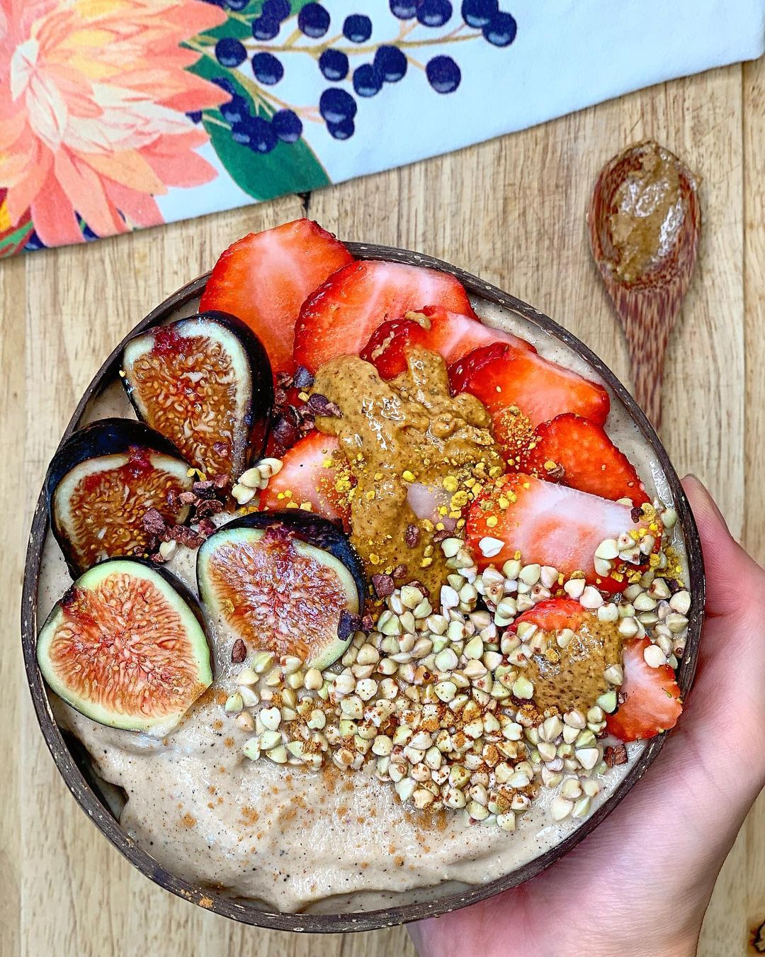 Oatmeal Apple Smoothie Bowl