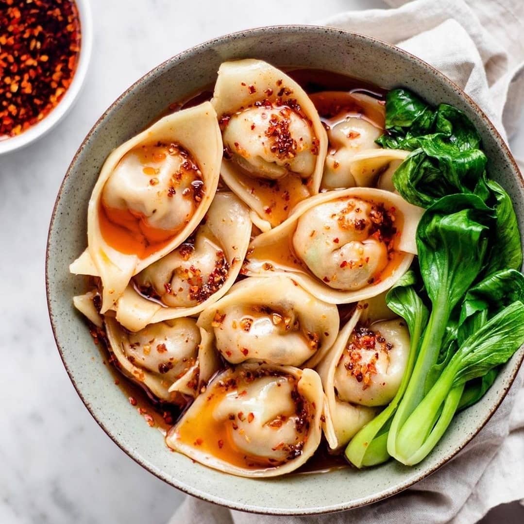 Sichuan Spicy Wontons with Garlic Chilli Oil