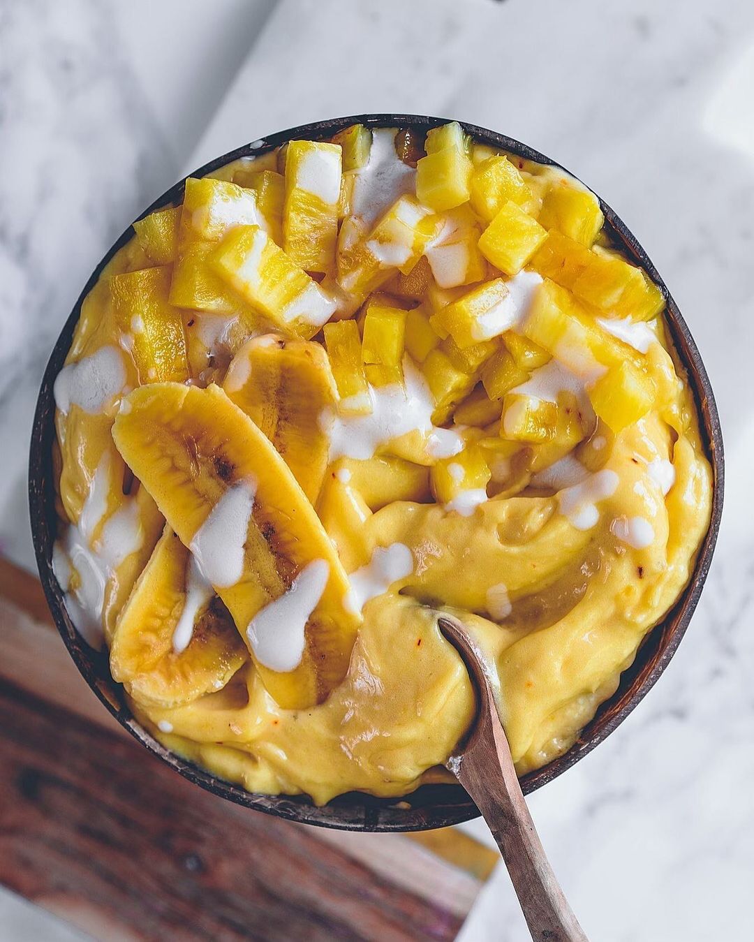 Tropical Fruit Smoothie Bowl