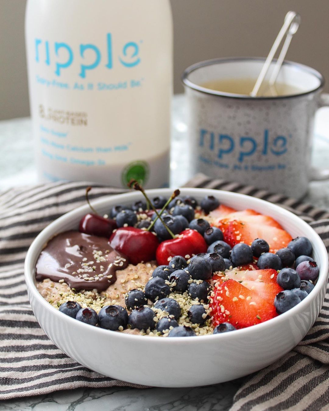 Creamy Cardamom Oatmeal with Pea Milk