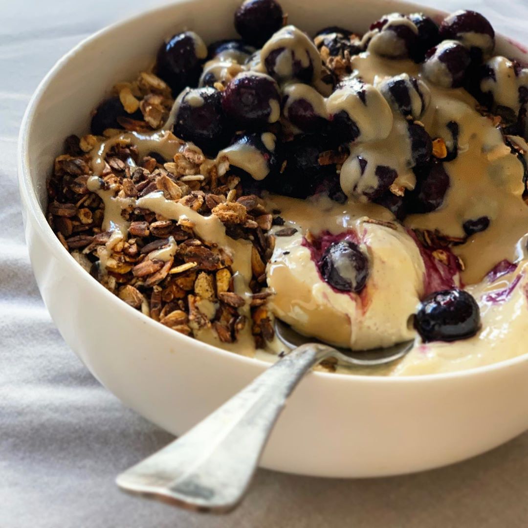 Healthy Vegan Granola with Tahini and Oats