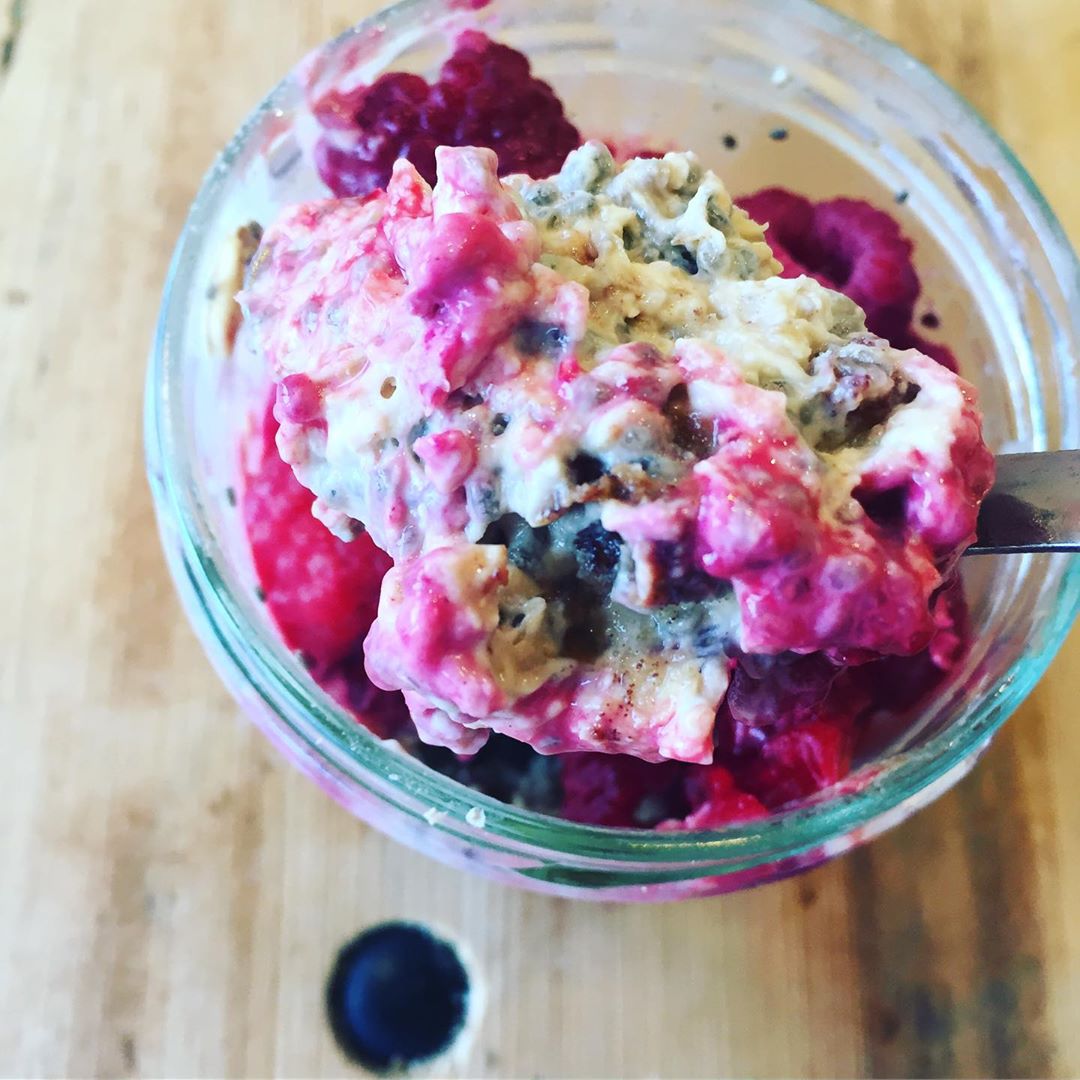 Overnight Hazelnut Date Chia Oats