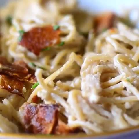 Spaghetti Carbonara with Vegan Bacon