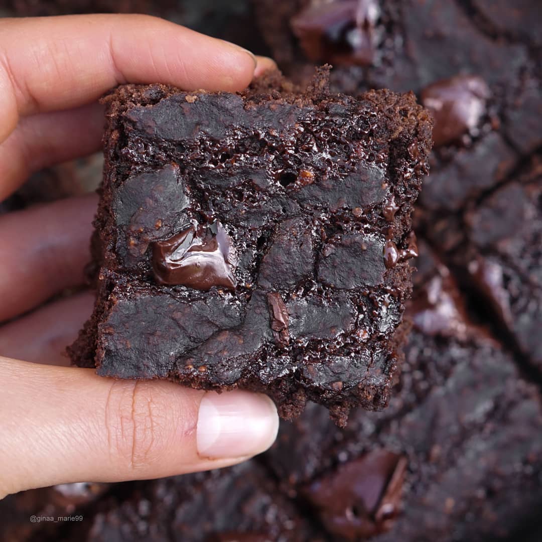 Fluffy Healthier Banana Bread Brownies