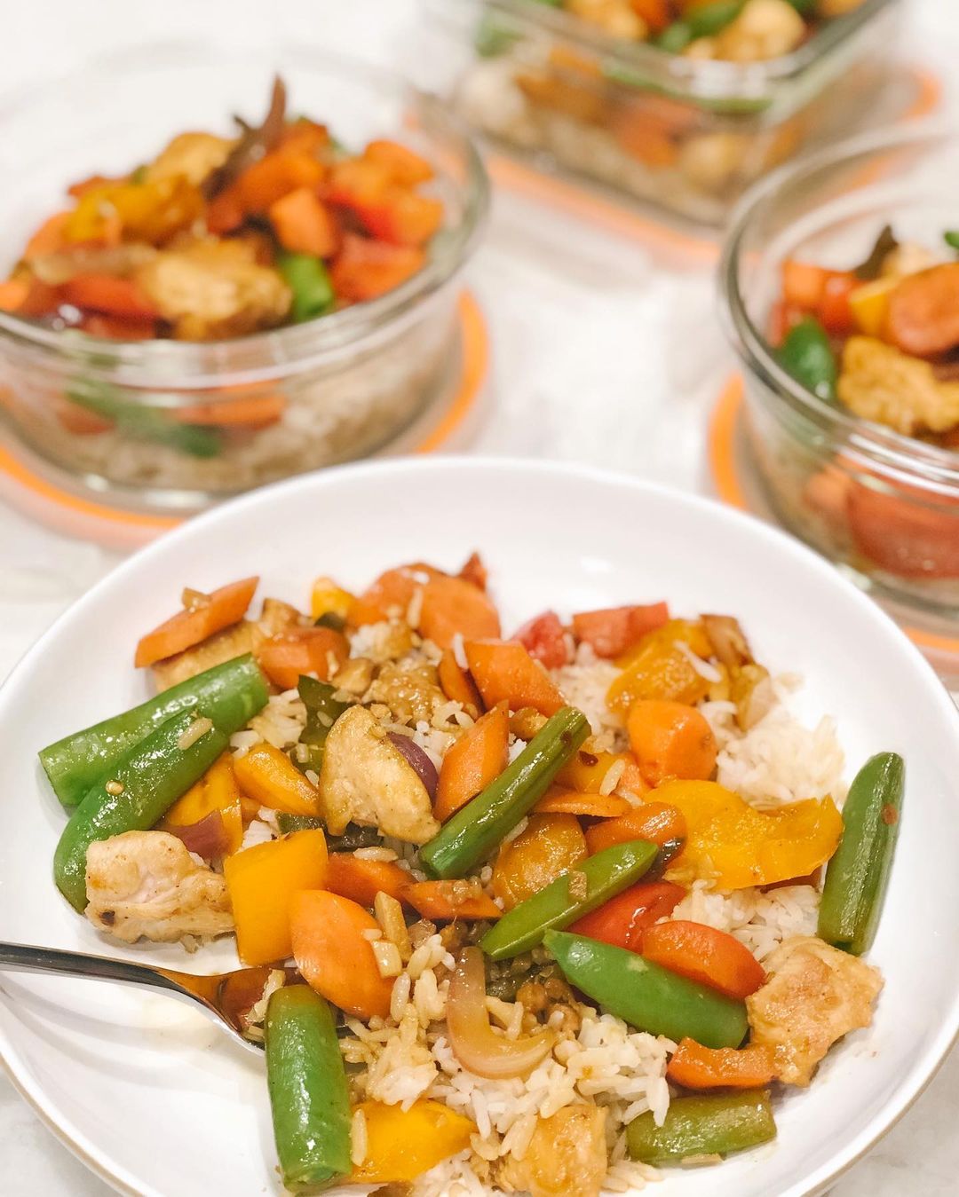 Healthy Chicken and Vegetable Stir-Fry with Easy Sauce