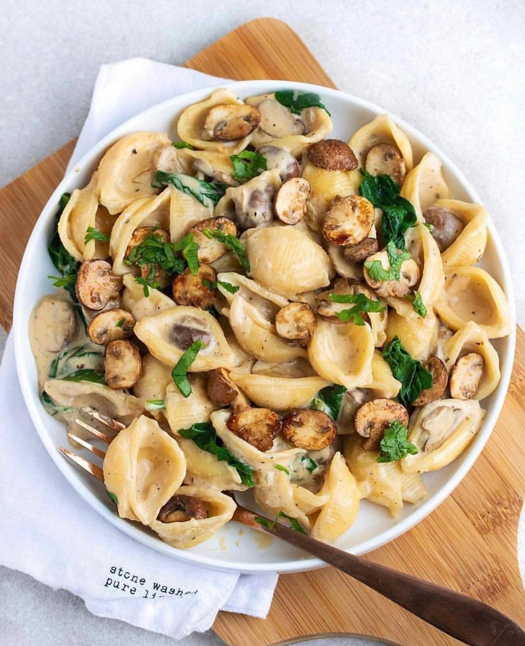 Creamy Mushroom and Spinach Pasta