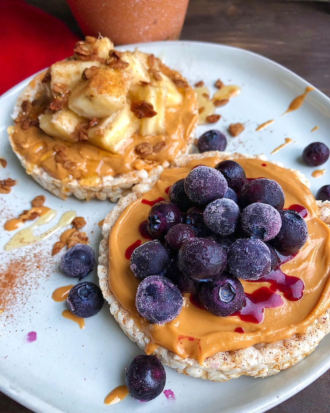 Cinnamon Rice Cakes with Peanut Butter Toppings