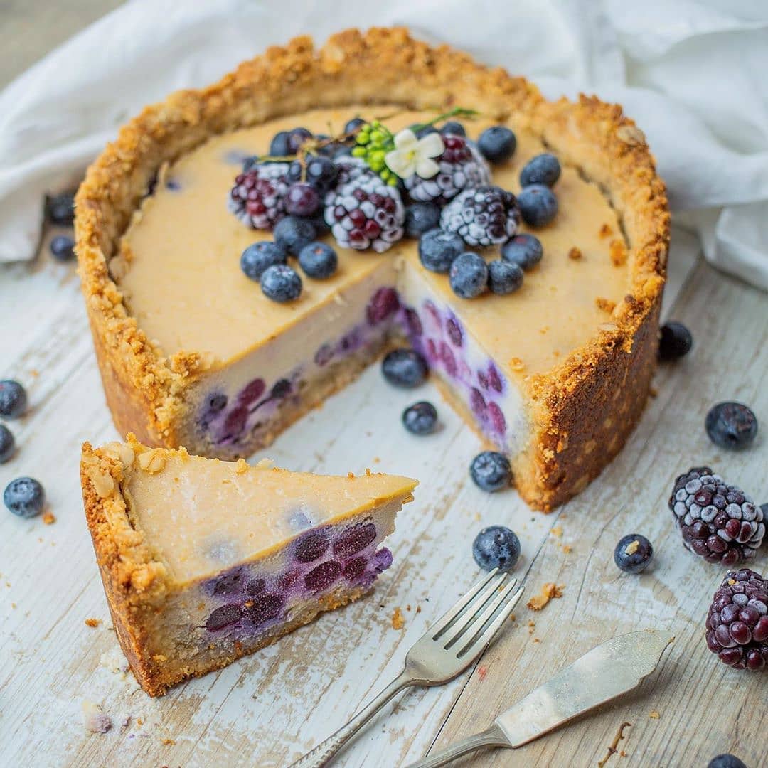 Baked Vegan Blueberry Cheesecake