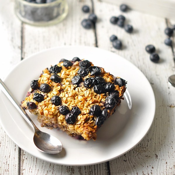 Baked Berry Oats Blueberry Crumble Style