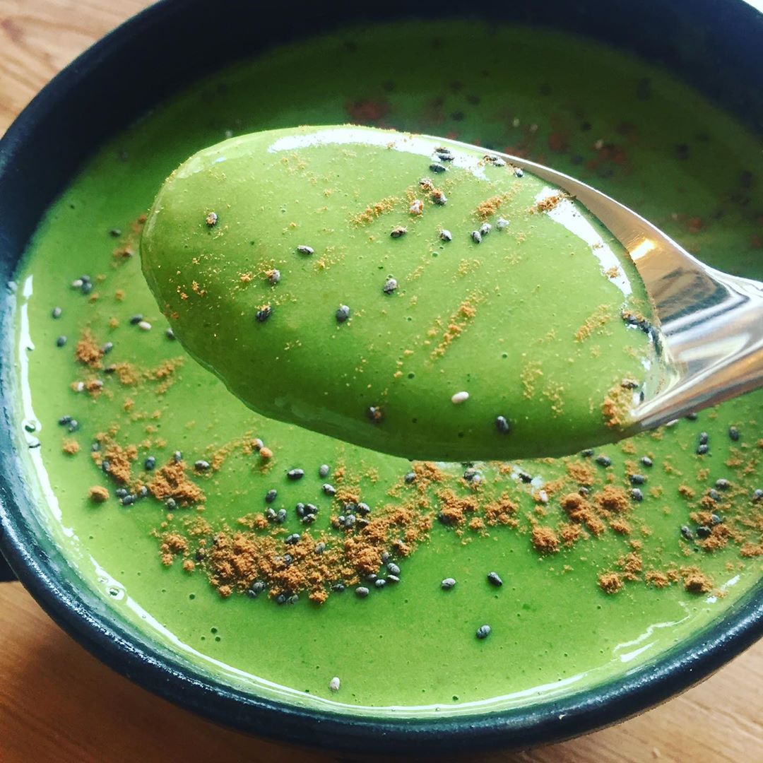 Matcha Green Smoothie Bowl