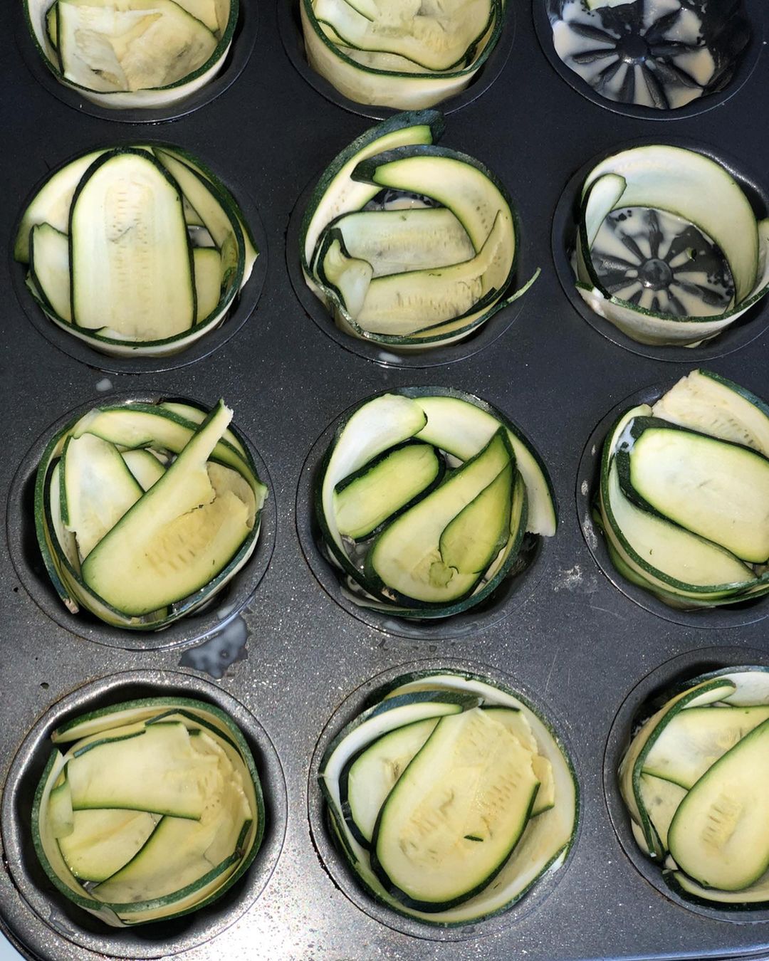 15min Veggie Eggy Courgette Baskets