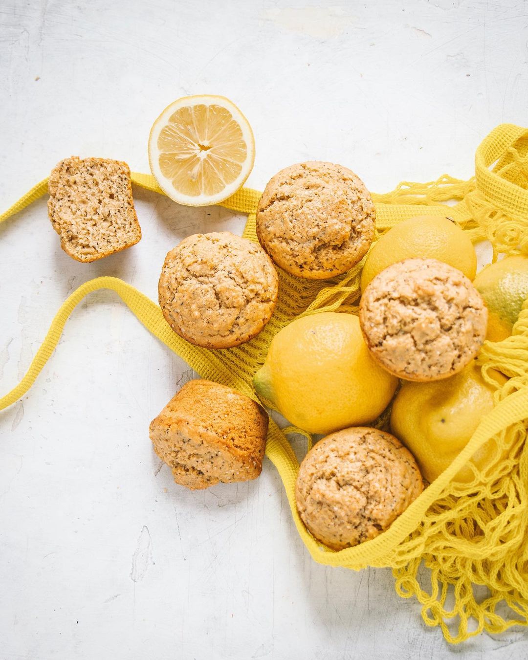 One Bowl Vegan Lemon Poppyseed Muffins
