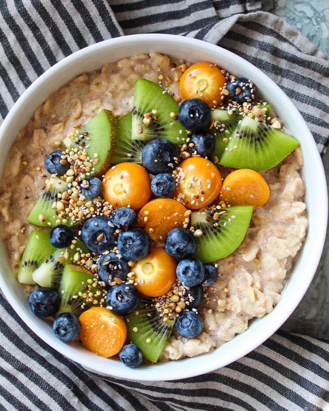 Cardamom Oatmeal with Banana and Spices