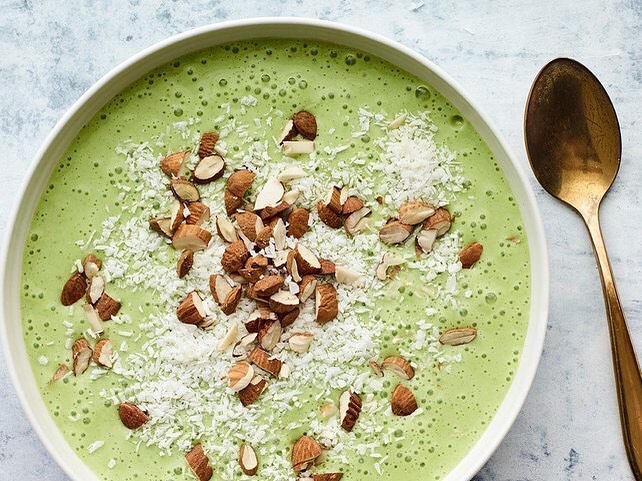 Coconut Yogurt Bowl with Spiraveg