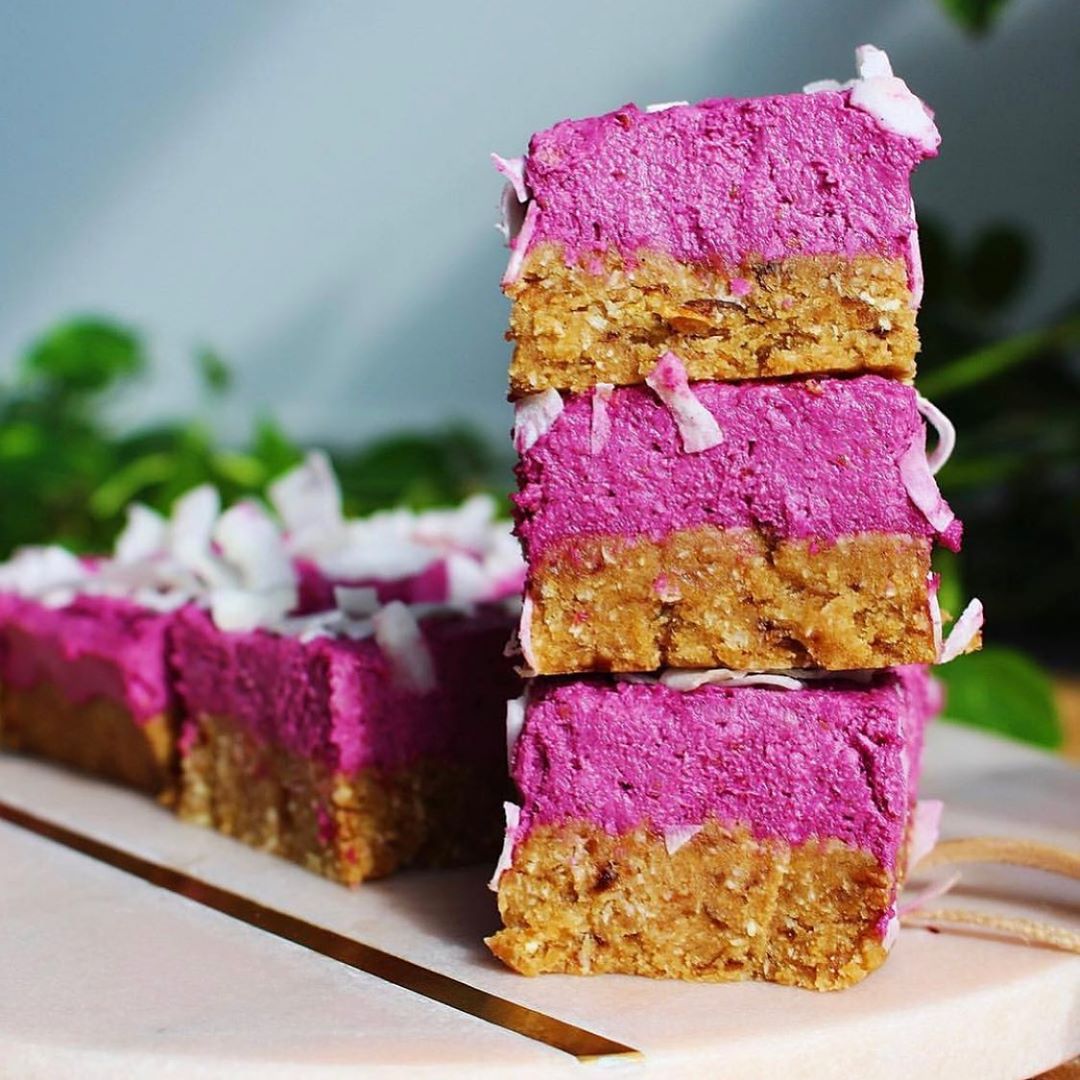 No-Bake Raspberry Cheesecake Slice
