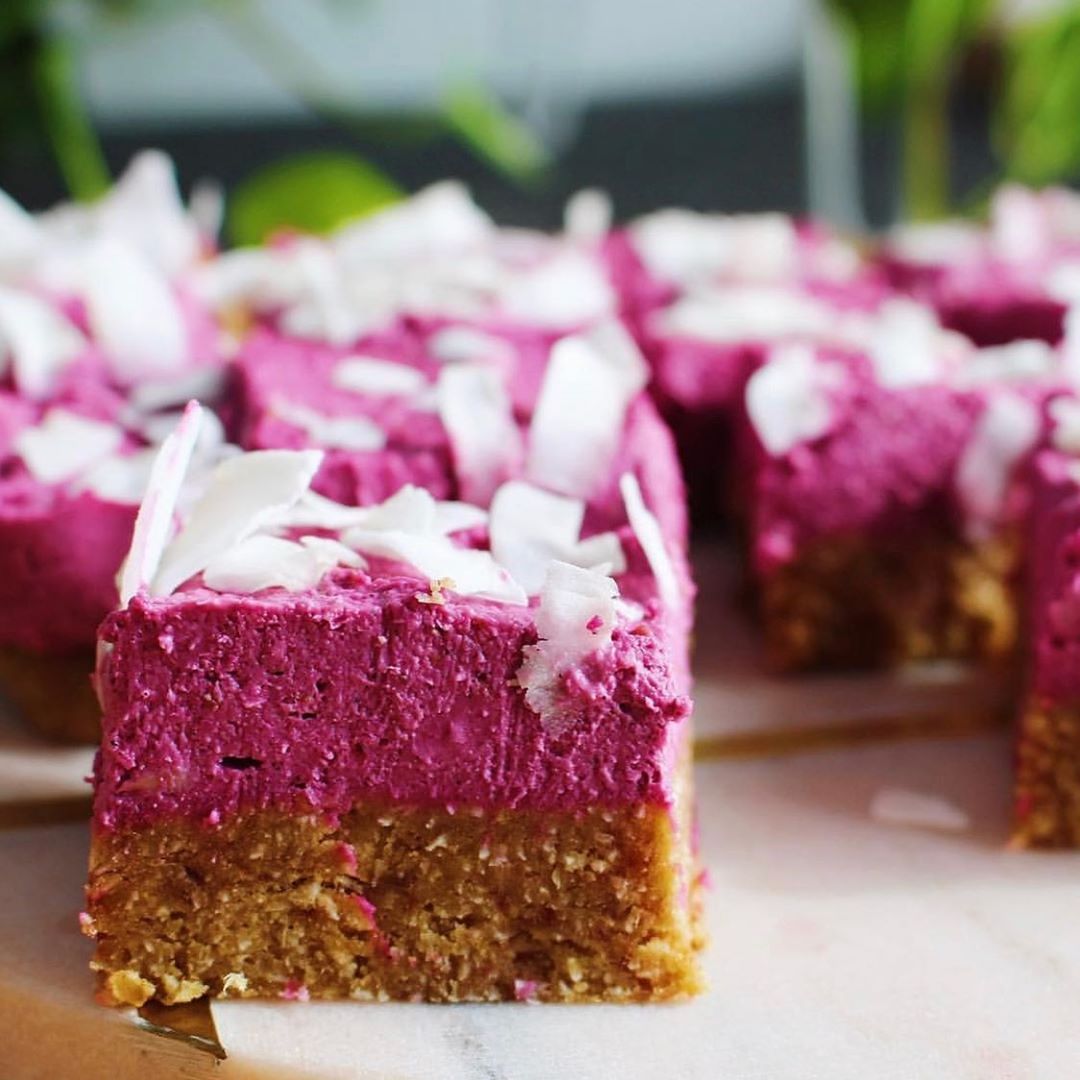 No-Bake Raspberry Cheesecake Slice
