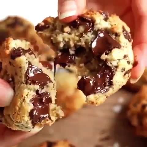 Flourless Chocolate Chip Cookies