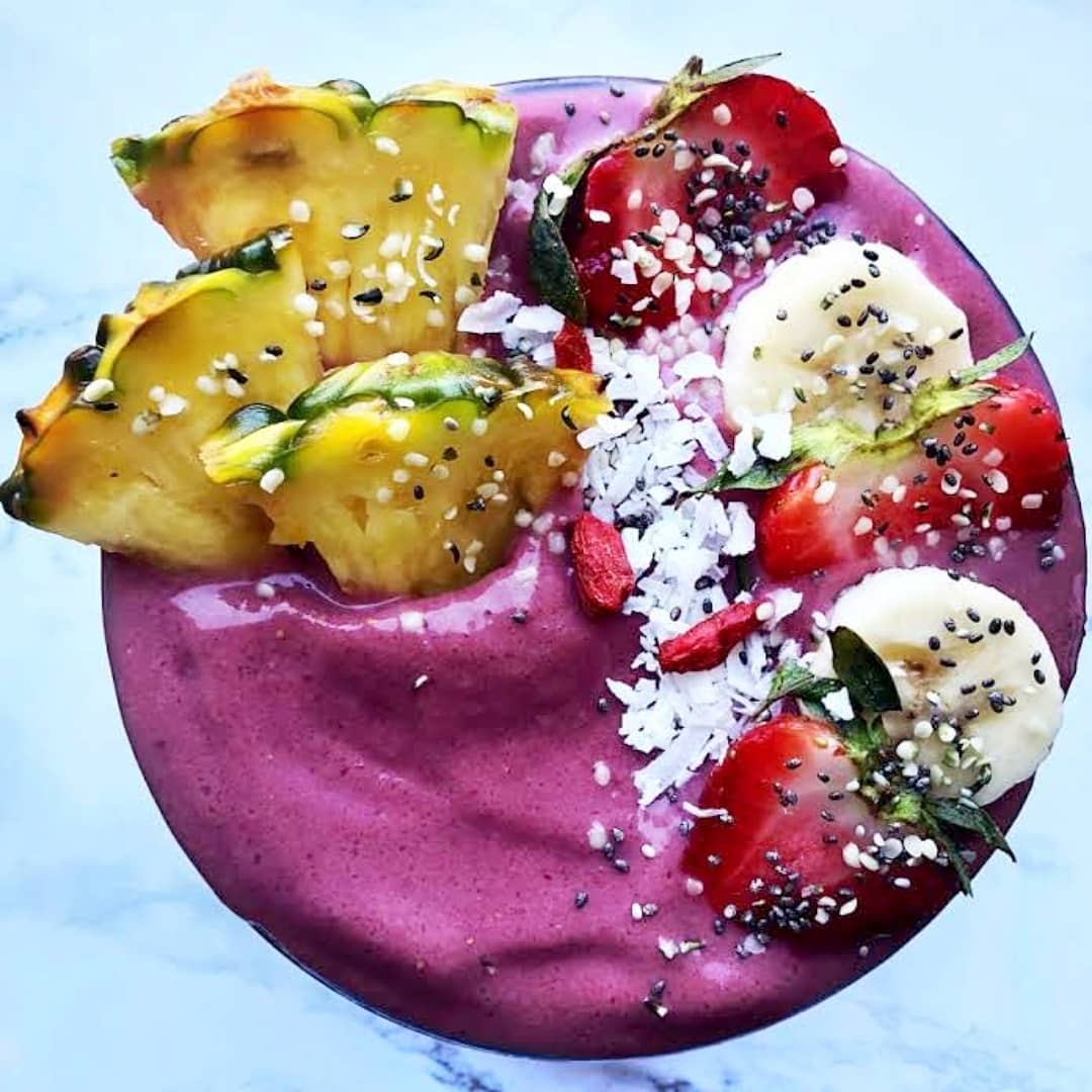 Strawberry Acai Bowl with Summer Toppings