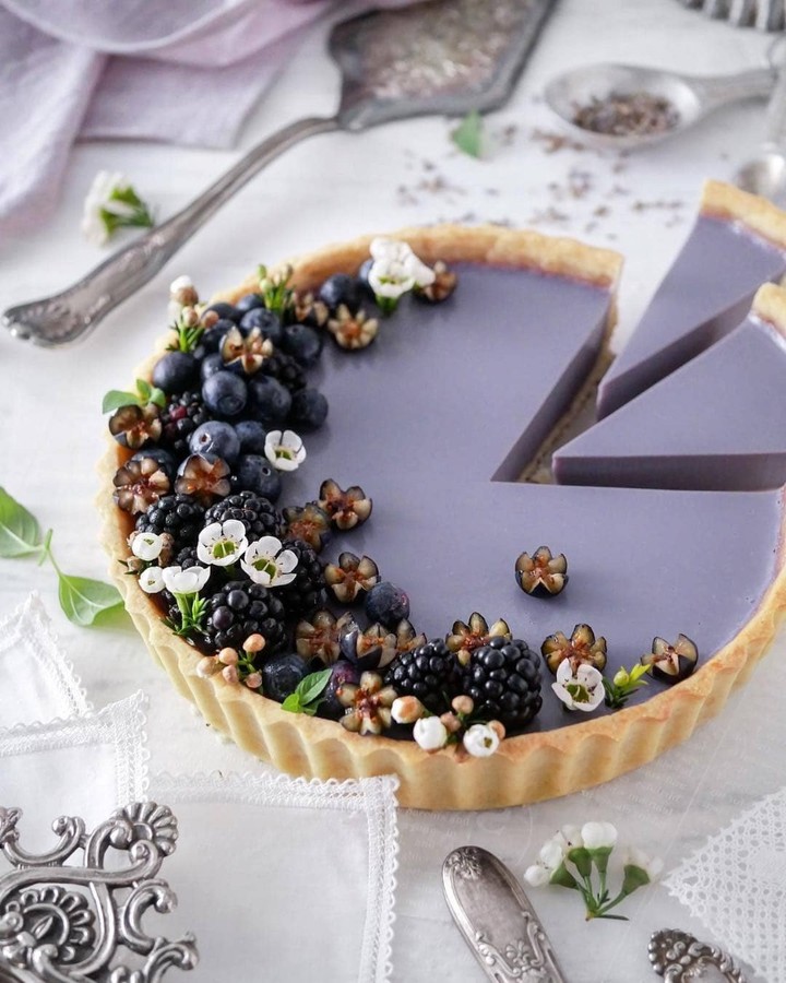 Lavender-Infused Pudding Tart with Shortbread Crust