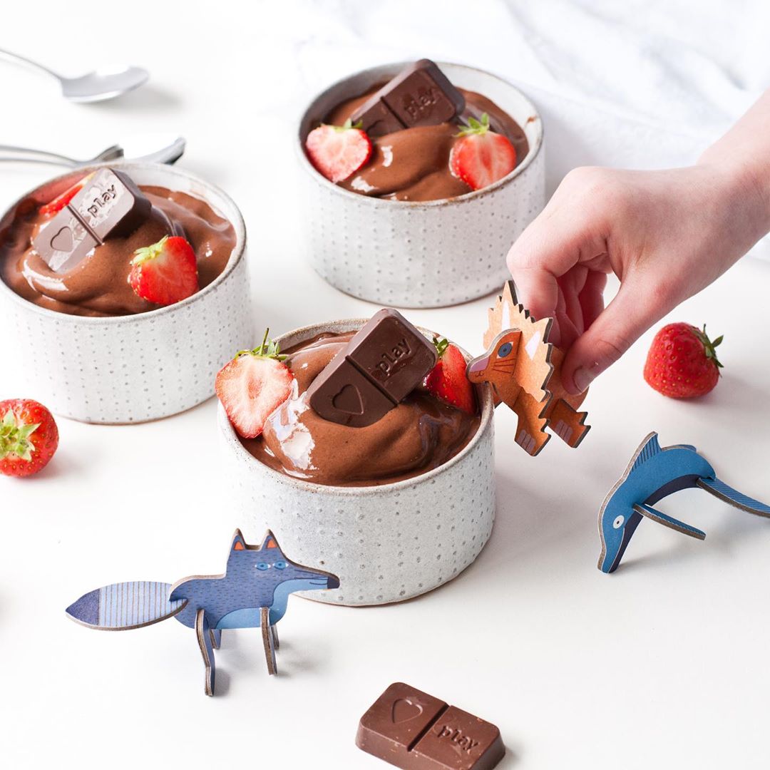 Chocolate Nicecream with Frozen Bananas and Cacao