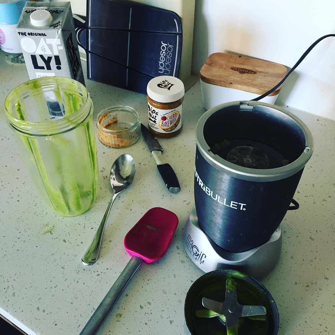 Saturday Smoothie Bowl with Toppings