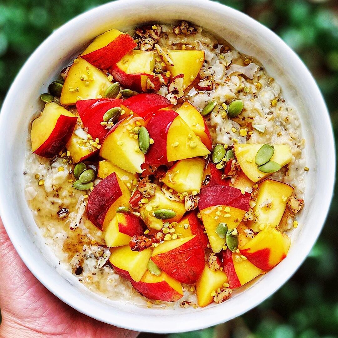 Delicious Peachy Overnight Oats for Breakfast