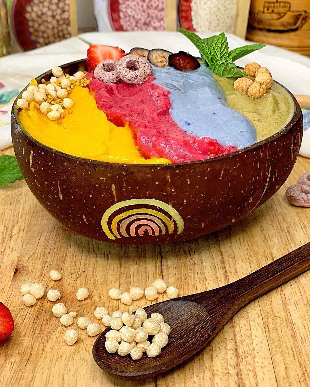 Rainbow Aloha Smoothie Bowl