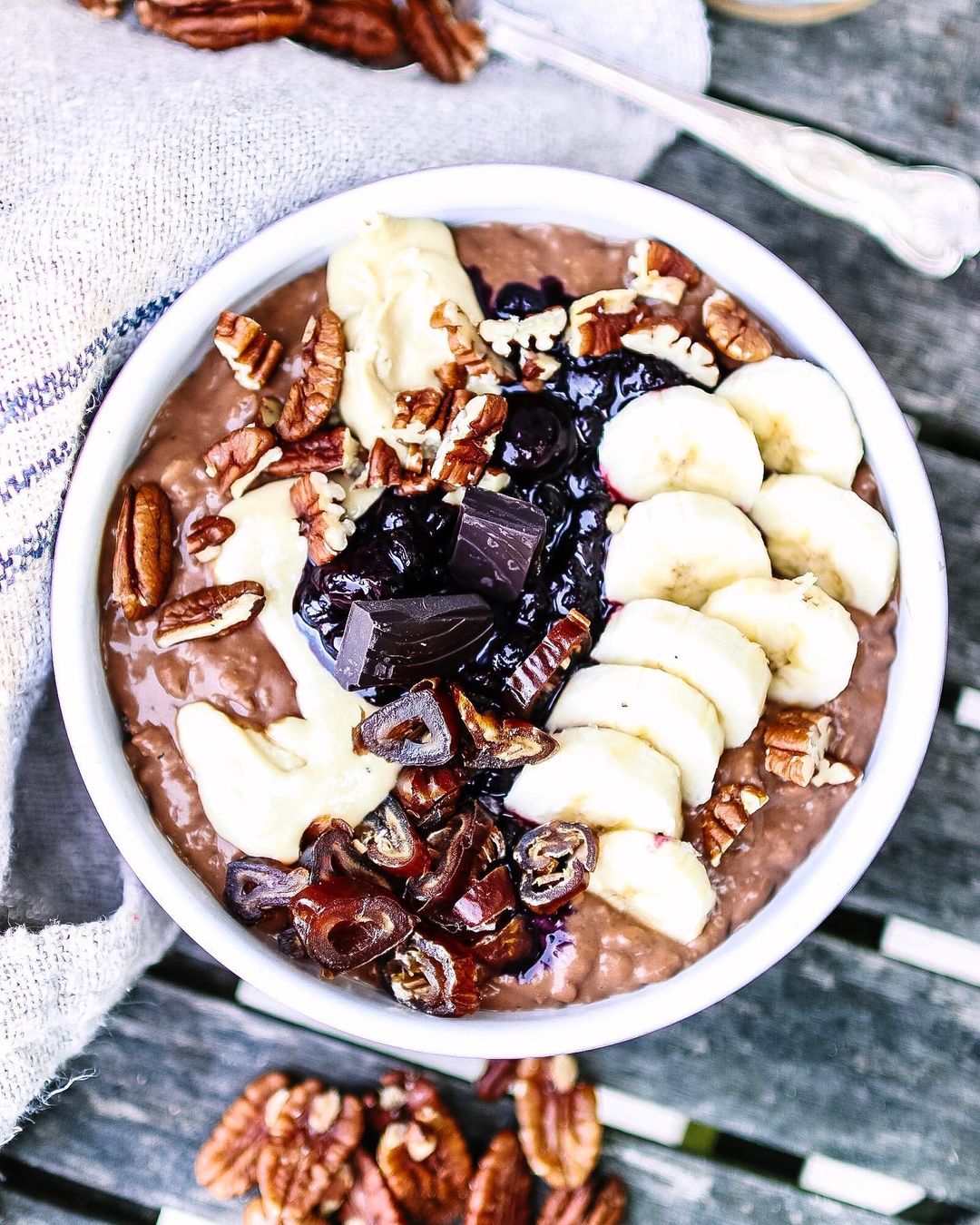 Banana Cacao Porridge with Peanut Protein Powder