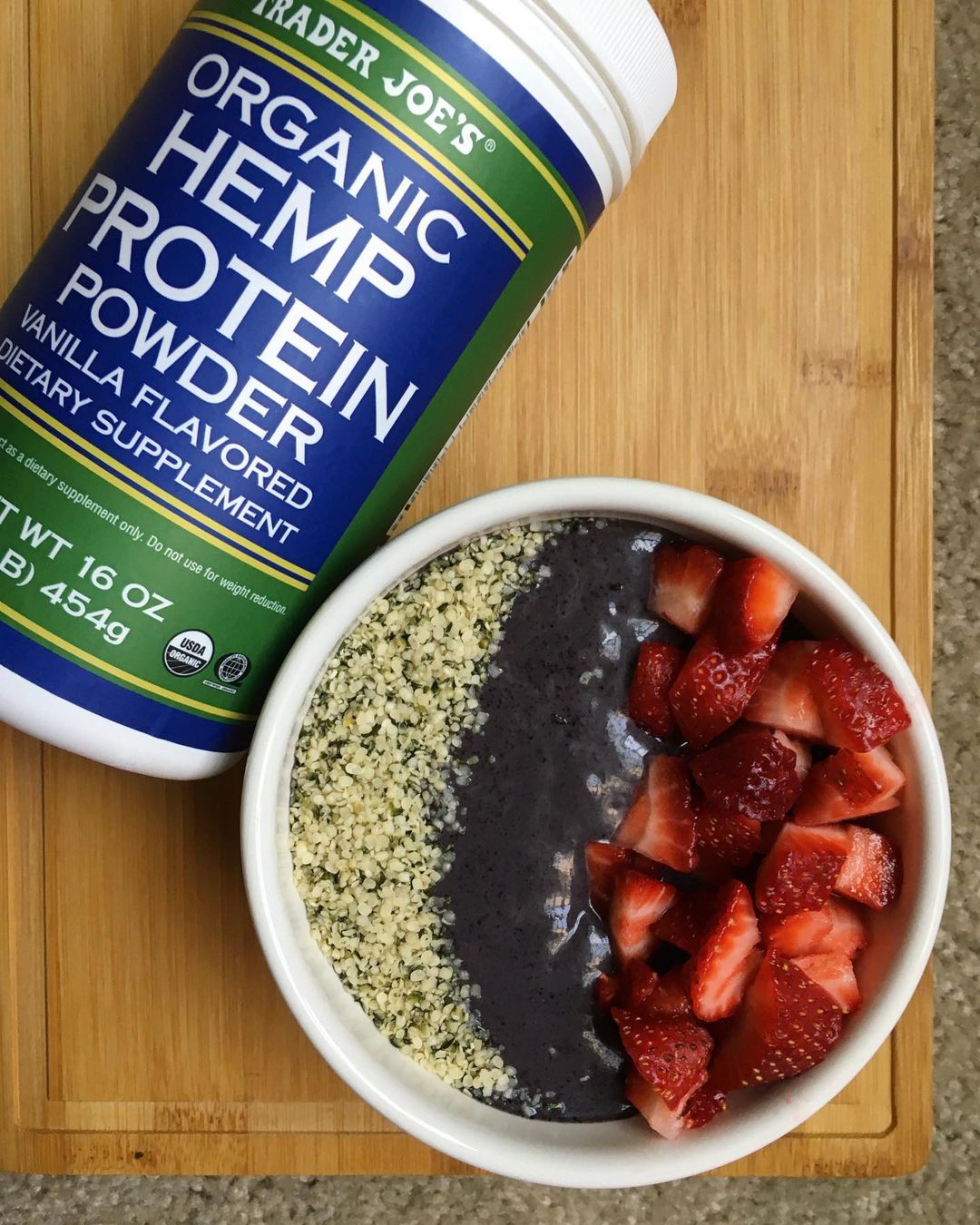 Banana Berry Protein Smoothie Bowl