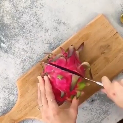 Spectacular Pink Dragon Fruit Smoothie Cups