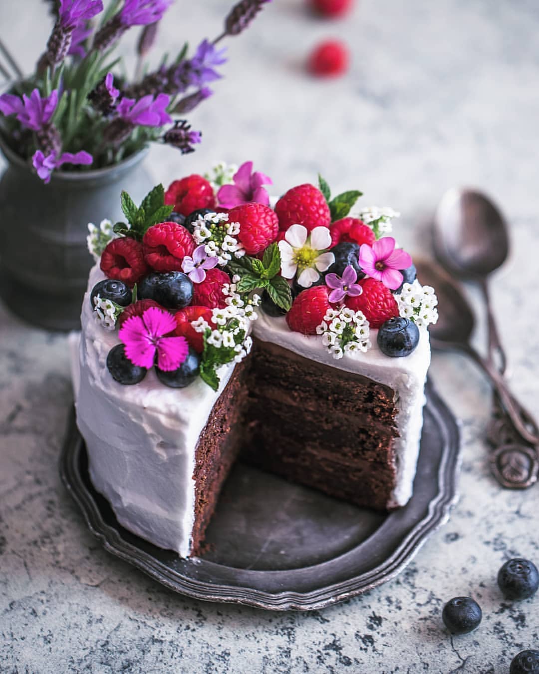 Healthy Vegan Chickpea Chocolate Cake with Filling