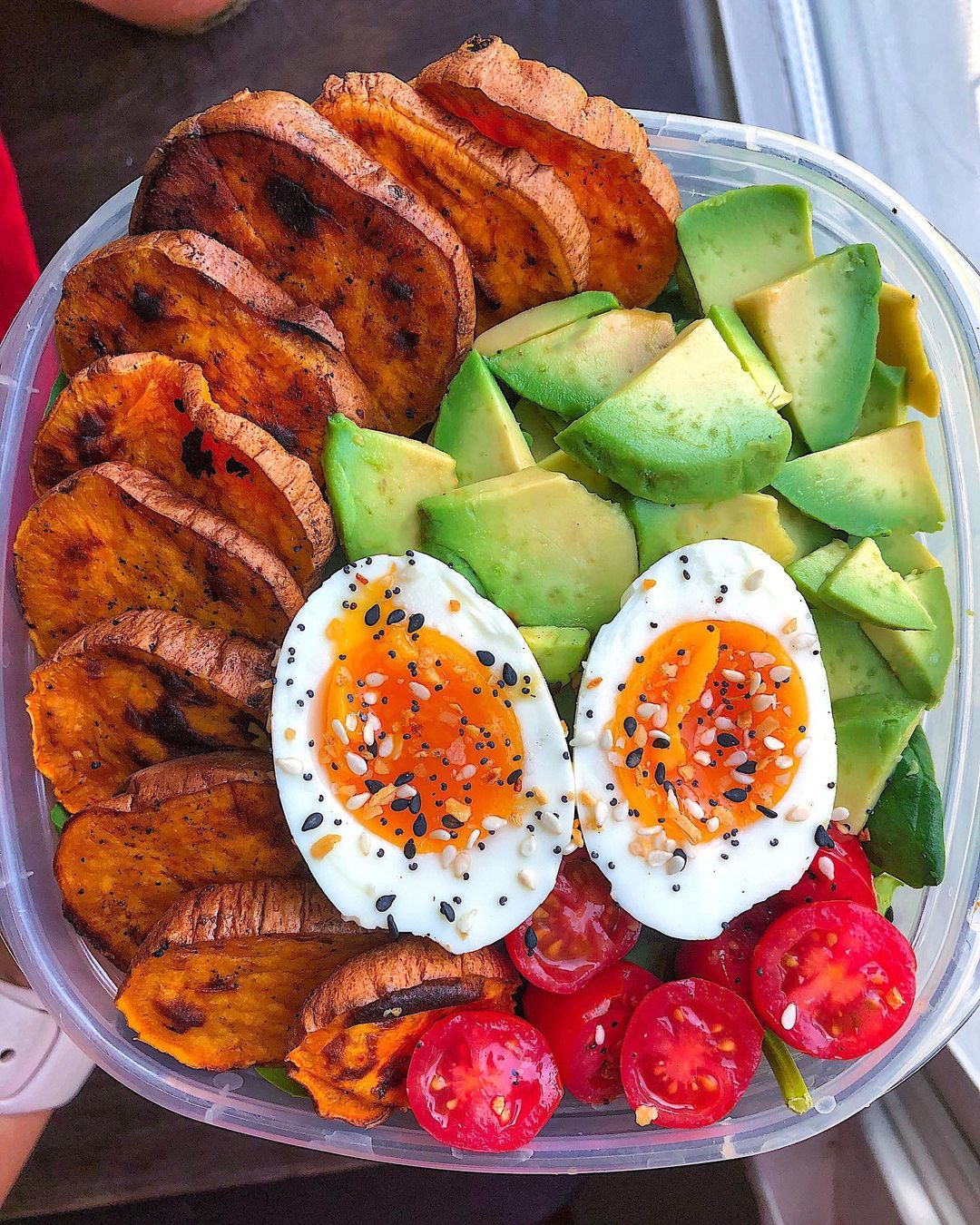 Easy Meal Prep Breakfast with Egg and Avocado