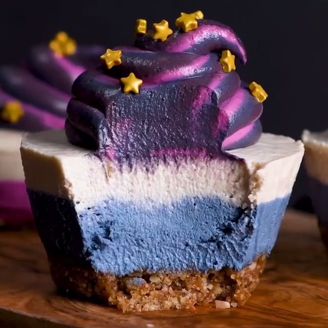 Mini Galaxy Vegan Cheesecakes