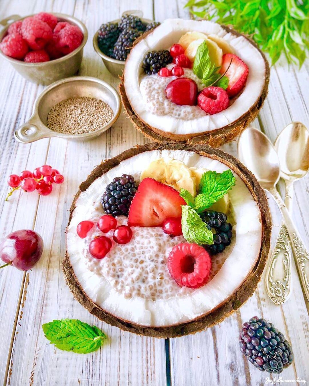Refreshing Summer Chia Seed Pudding
