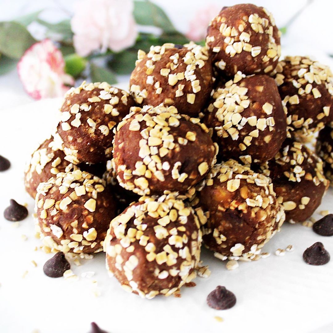 Chocolate Peanut Butter Chickpea Balls