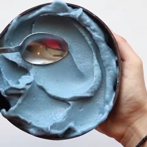 Healthy Blue Mermaid Smoothie with Spirulina
